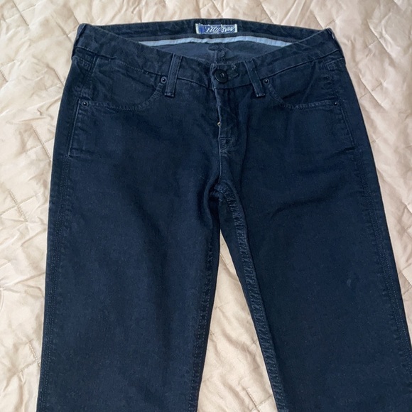 Hudson Flare Jeans. - Picture 2 of 6